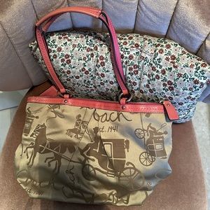 coach tote bag with pink lining